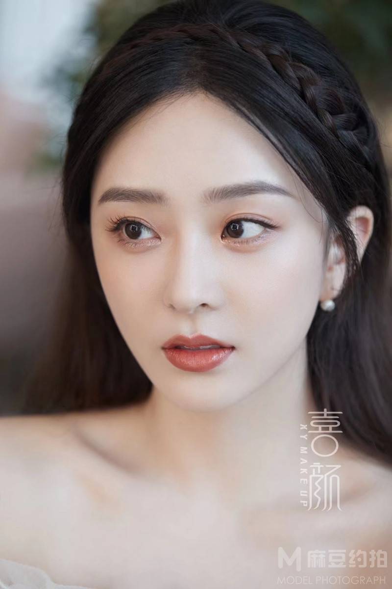 妆容模特