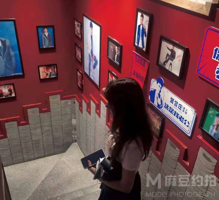 校园模特