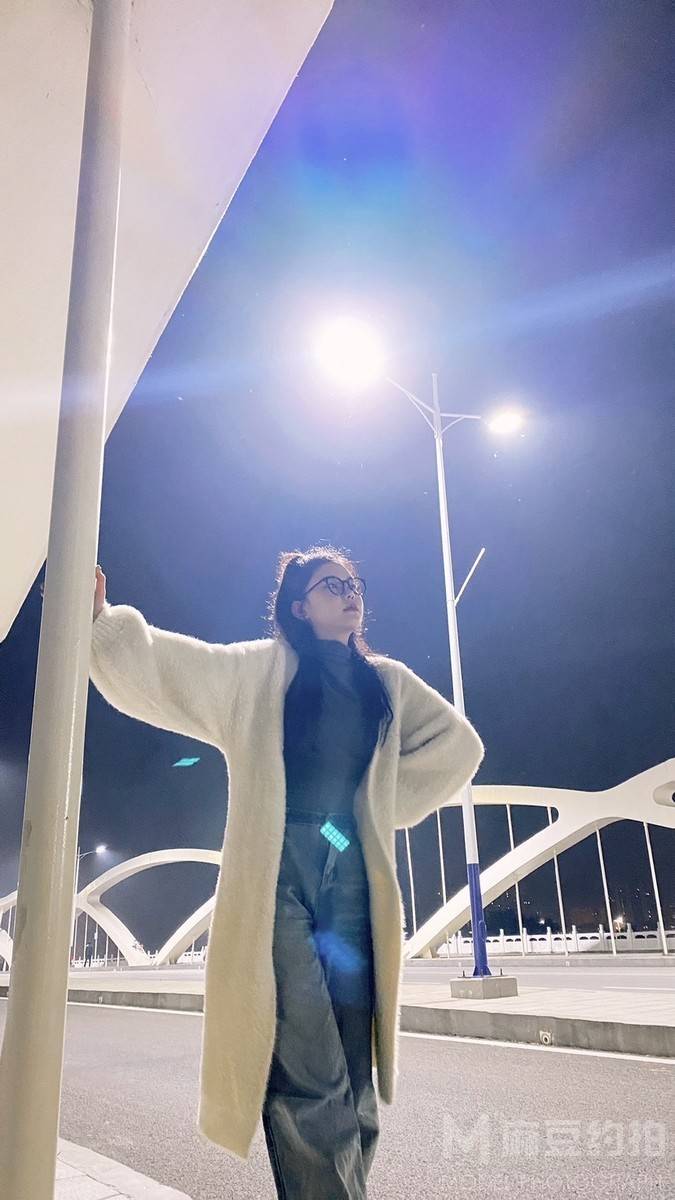夜景模特