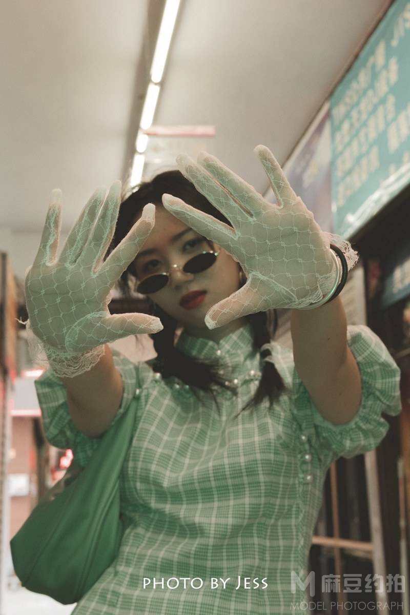 胶片模特