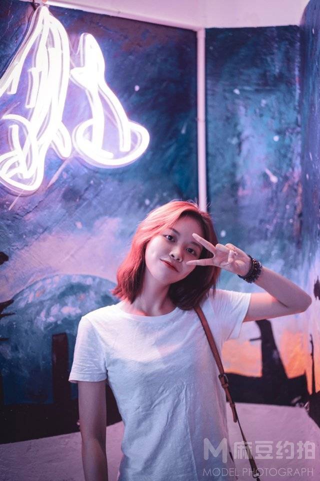 夜景模特