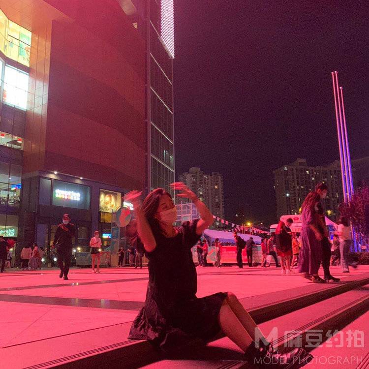 夜景模特