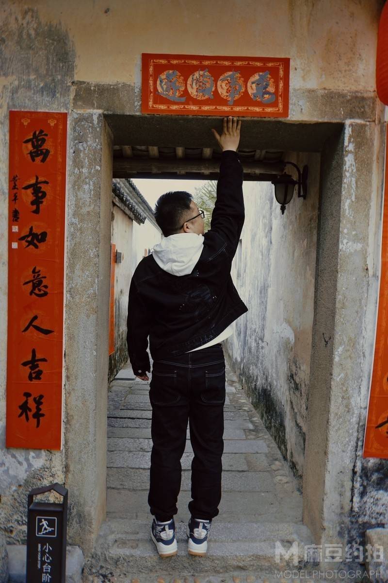 黑白模特