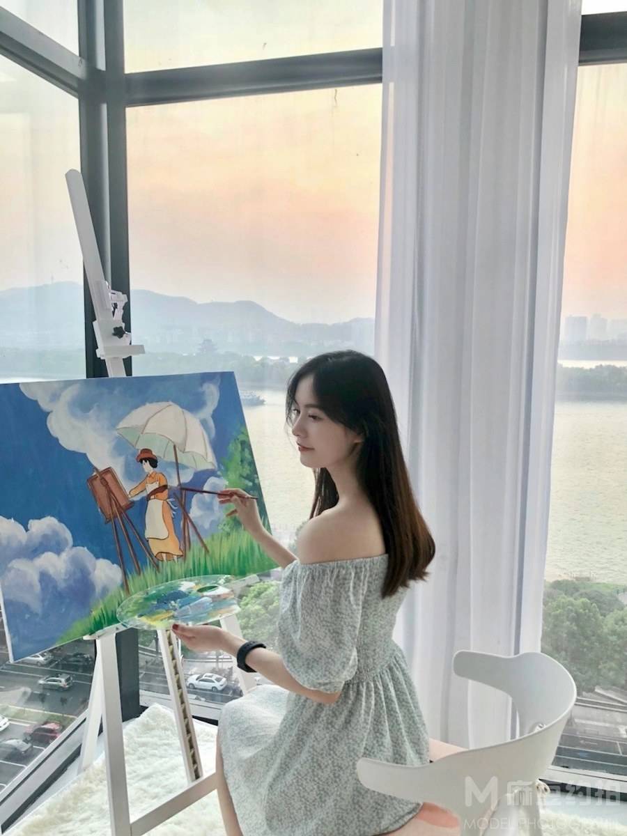 校园模特