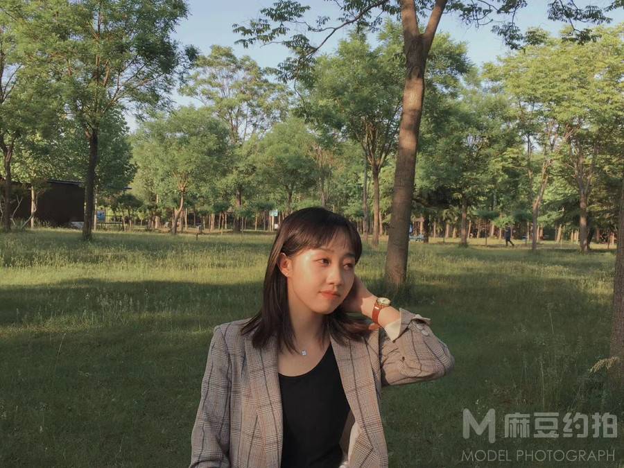 校园模特