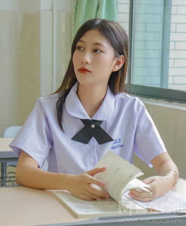 校园模特