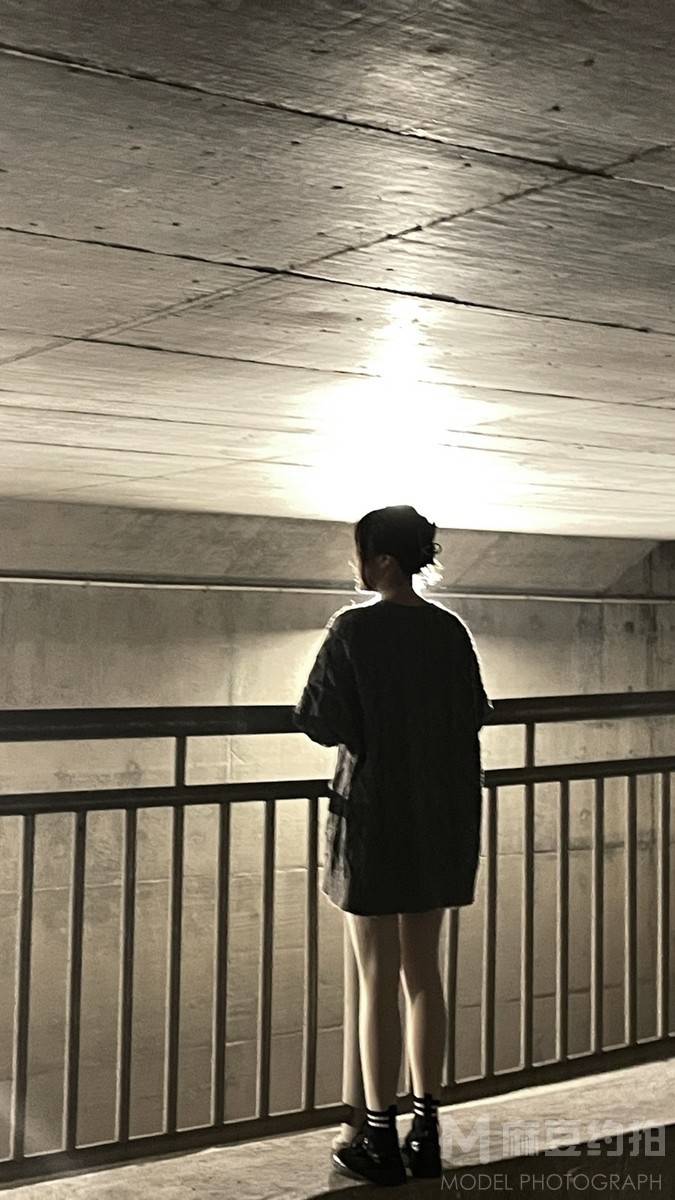 夜景模特