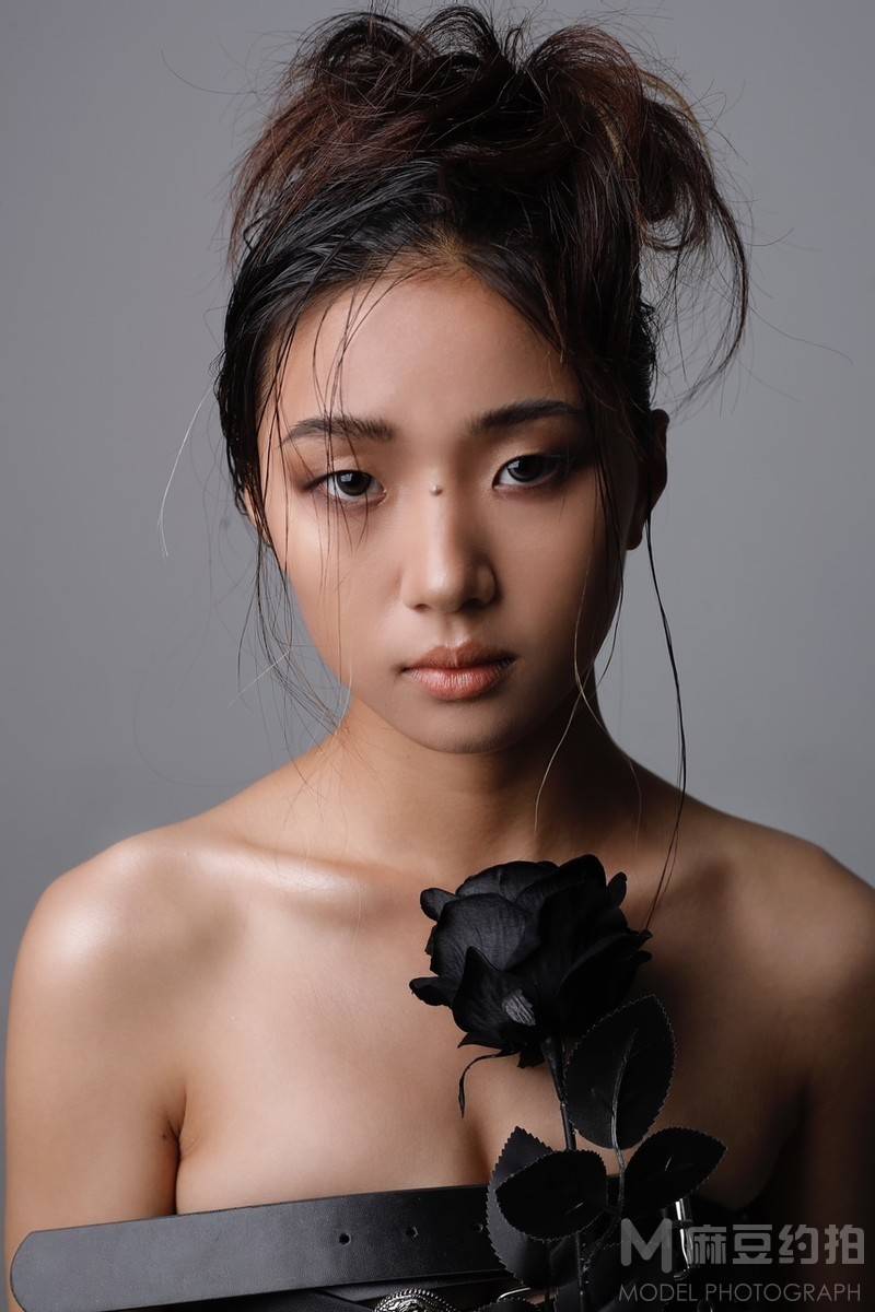 胶片模特