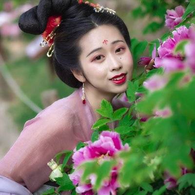 汉服模特