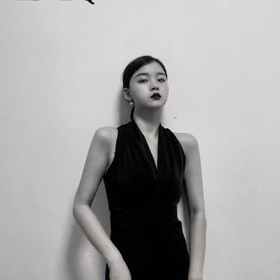 黑白模特