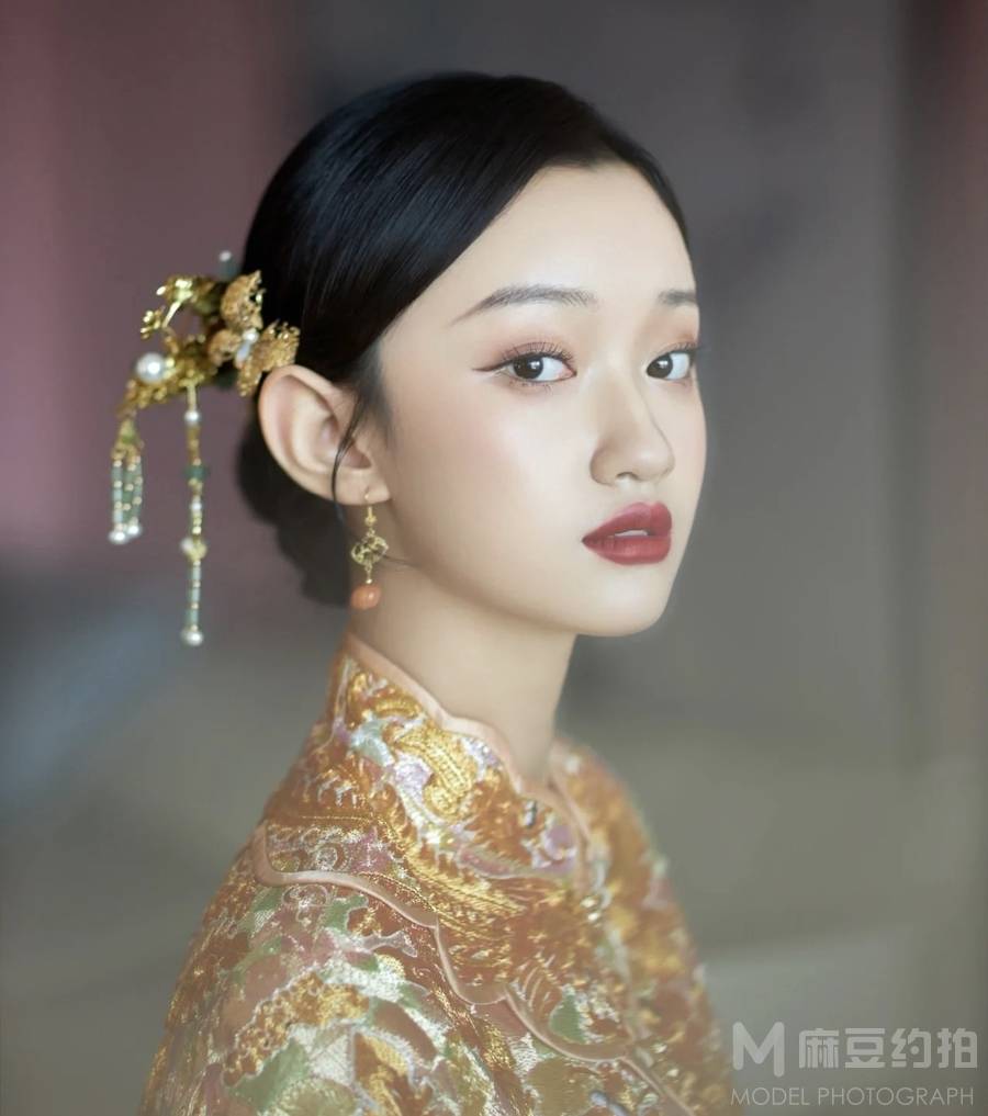 妆容模特