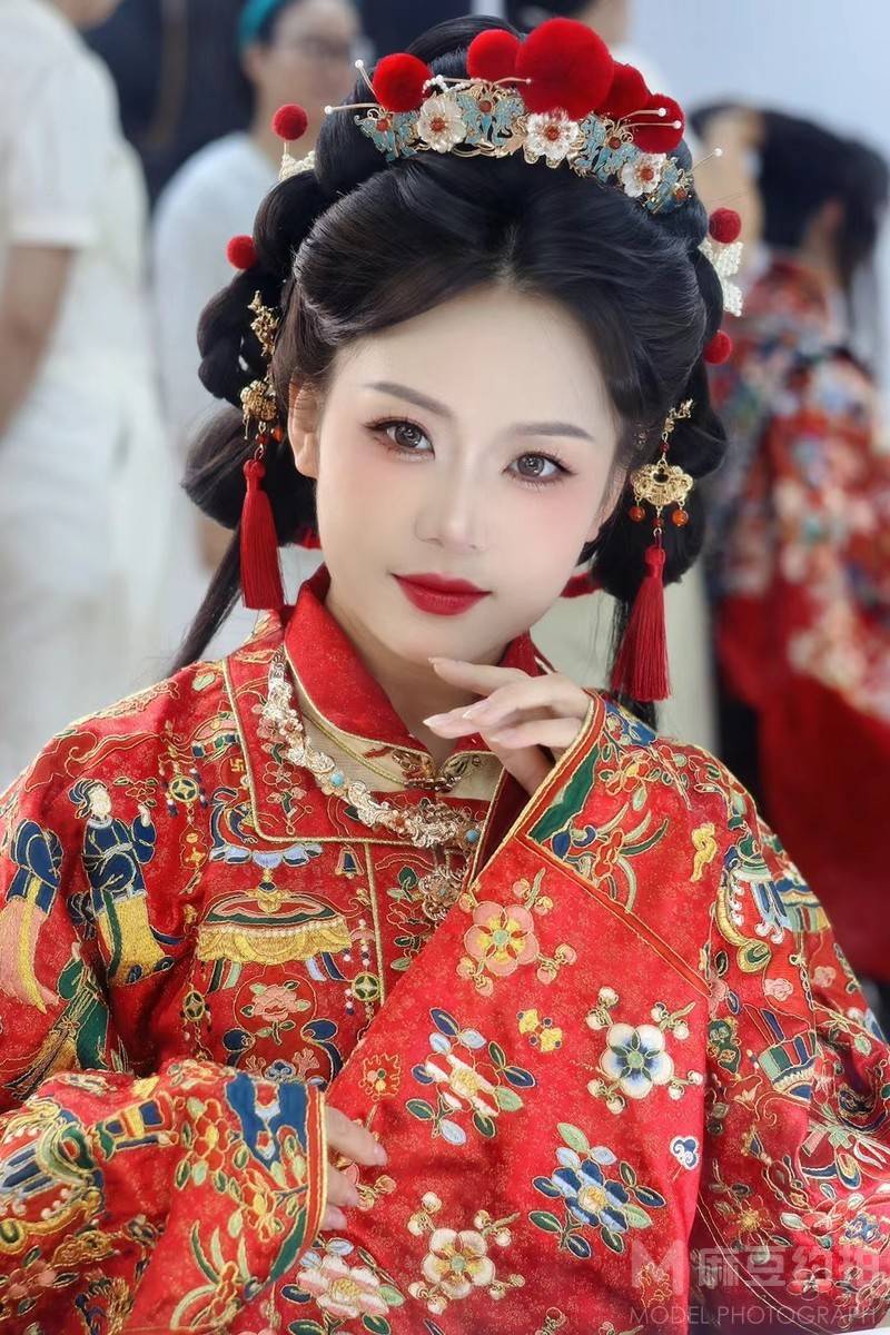 妆容模特