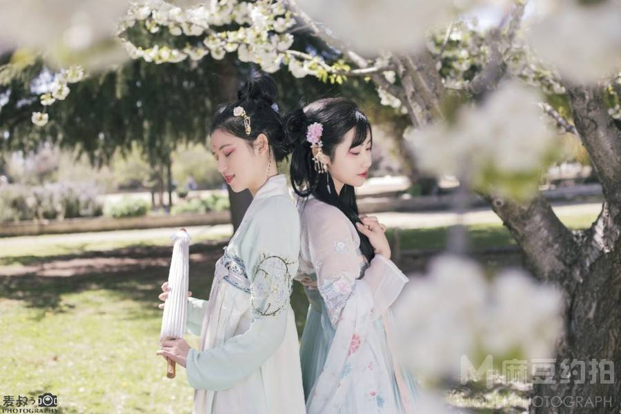 汉服模特