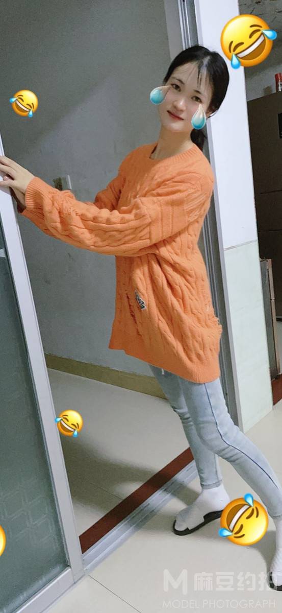 黑白模特