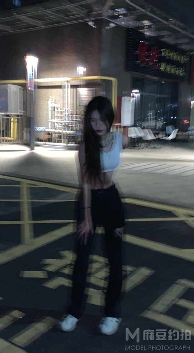夜景模特