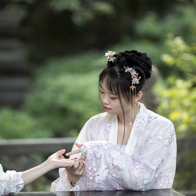 汉服模特