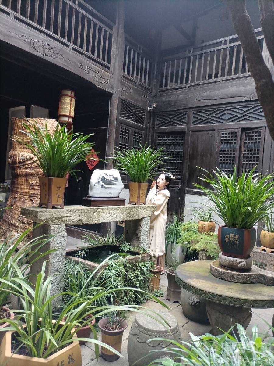 汉服模特