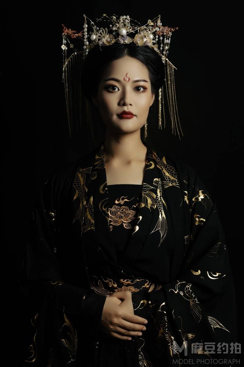 妆容模特