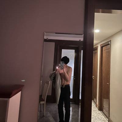 黑白模特