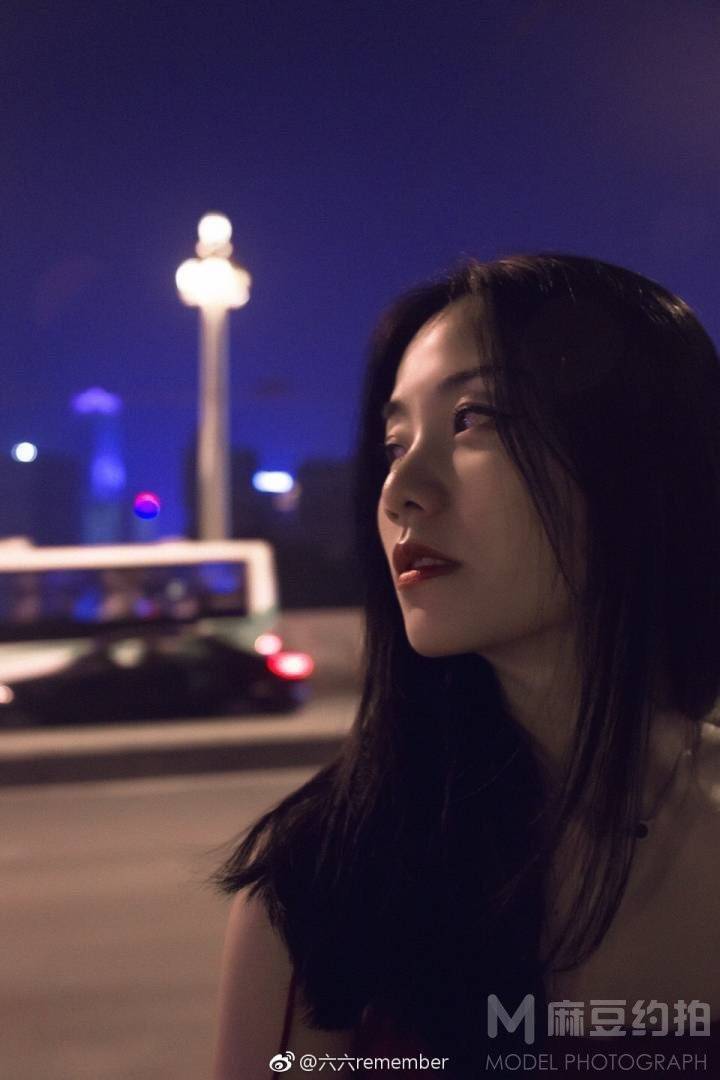 夜景模特