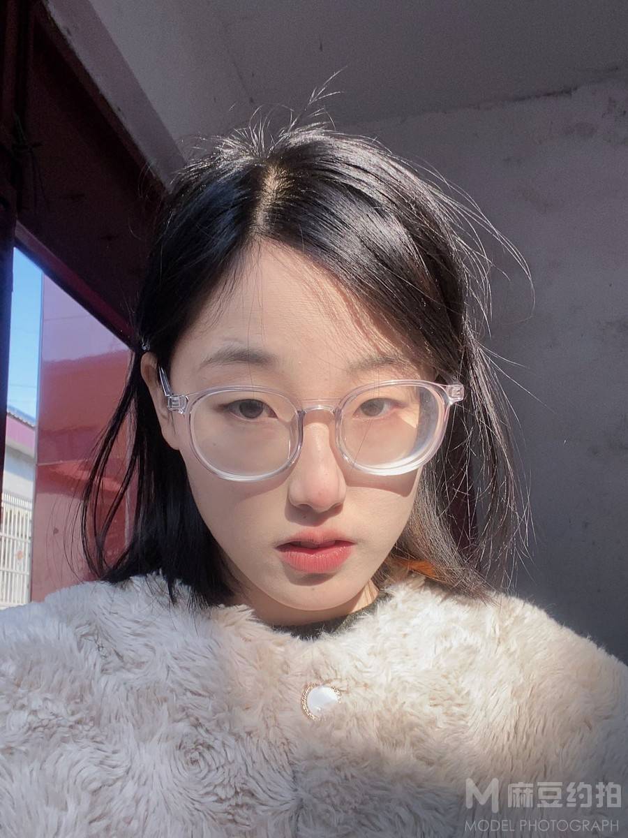 宝丽来模特