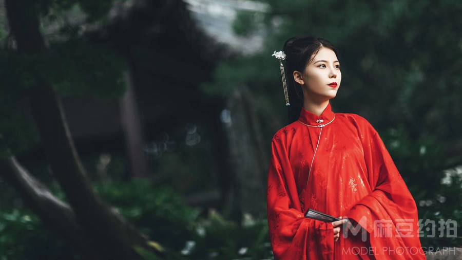 汉服模特