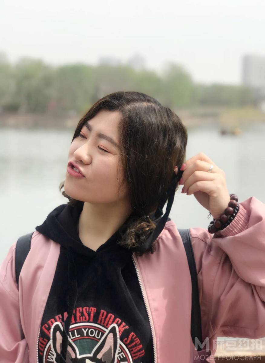 校园模特