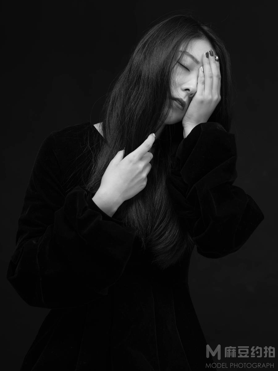 情绪模特