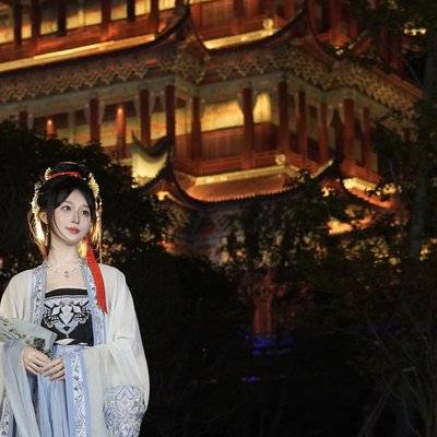 汉服模特