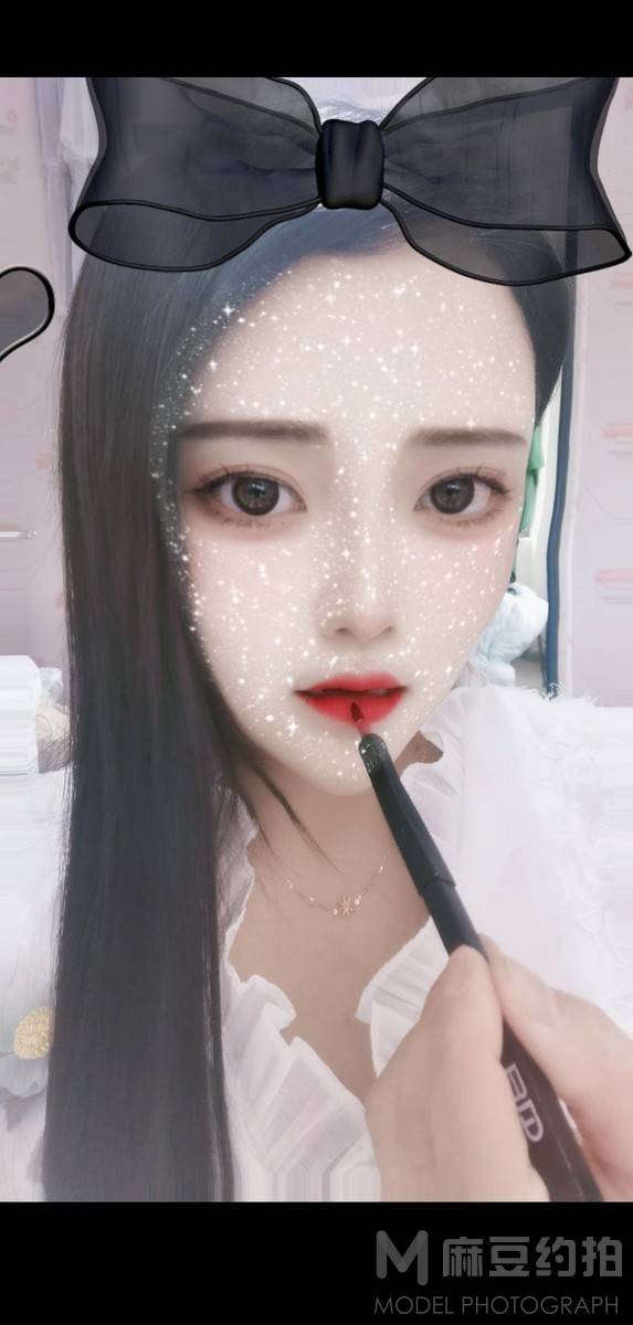 妆容模特
