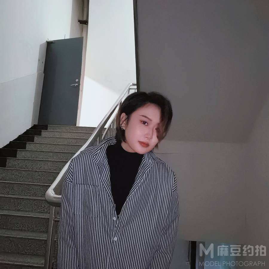 胶片模特