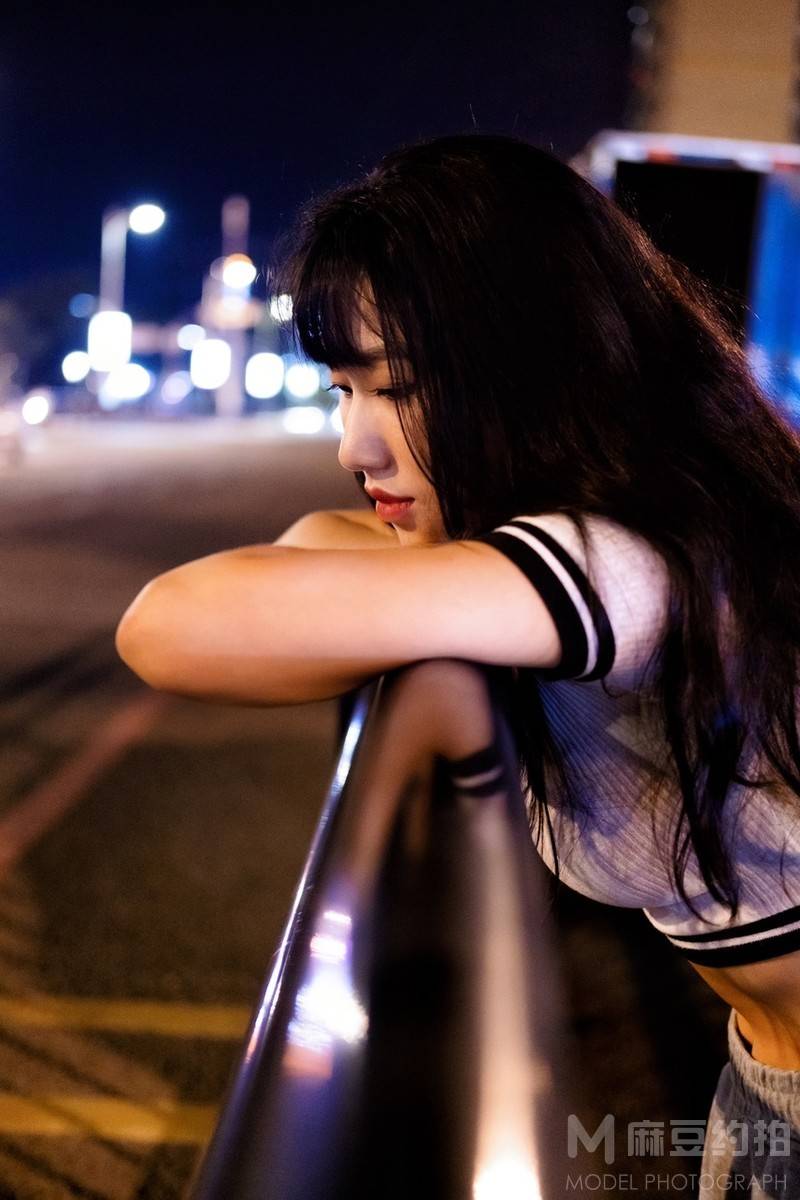 夜景模特