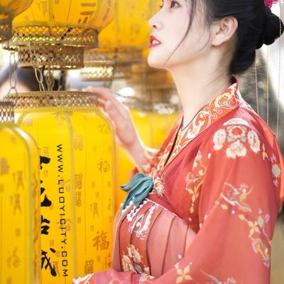 汉服模特