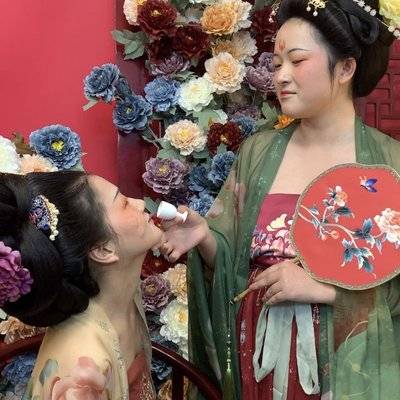 汉服模特