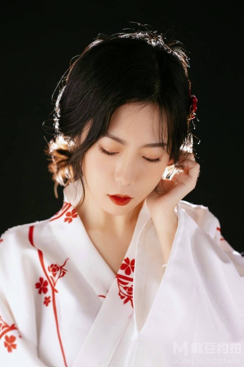纪实模特