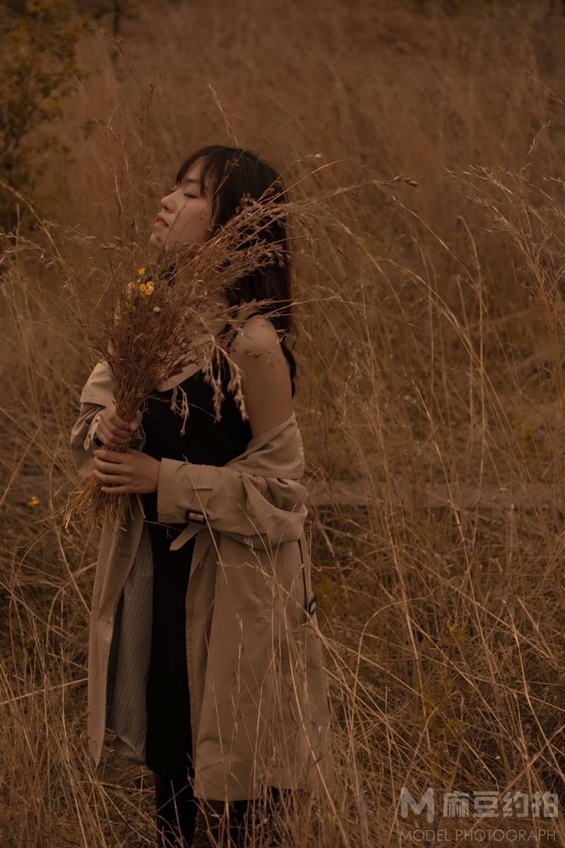 黑白模特