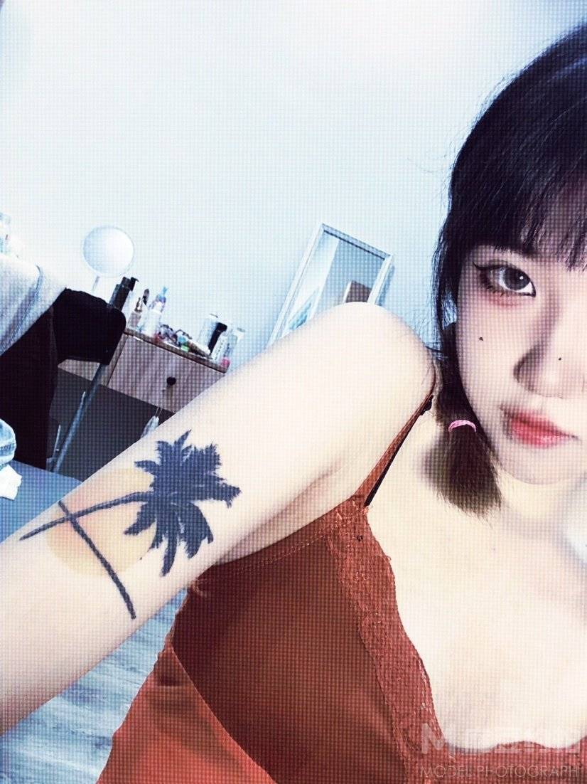 胶片模特