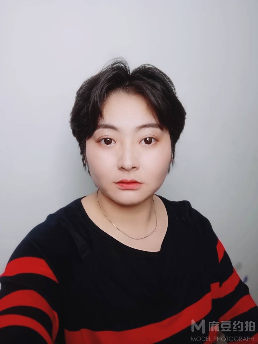 纪实模特