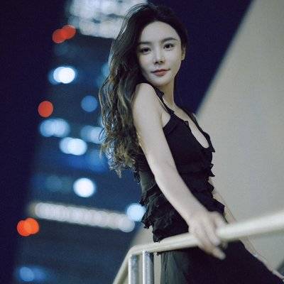 黑白模特