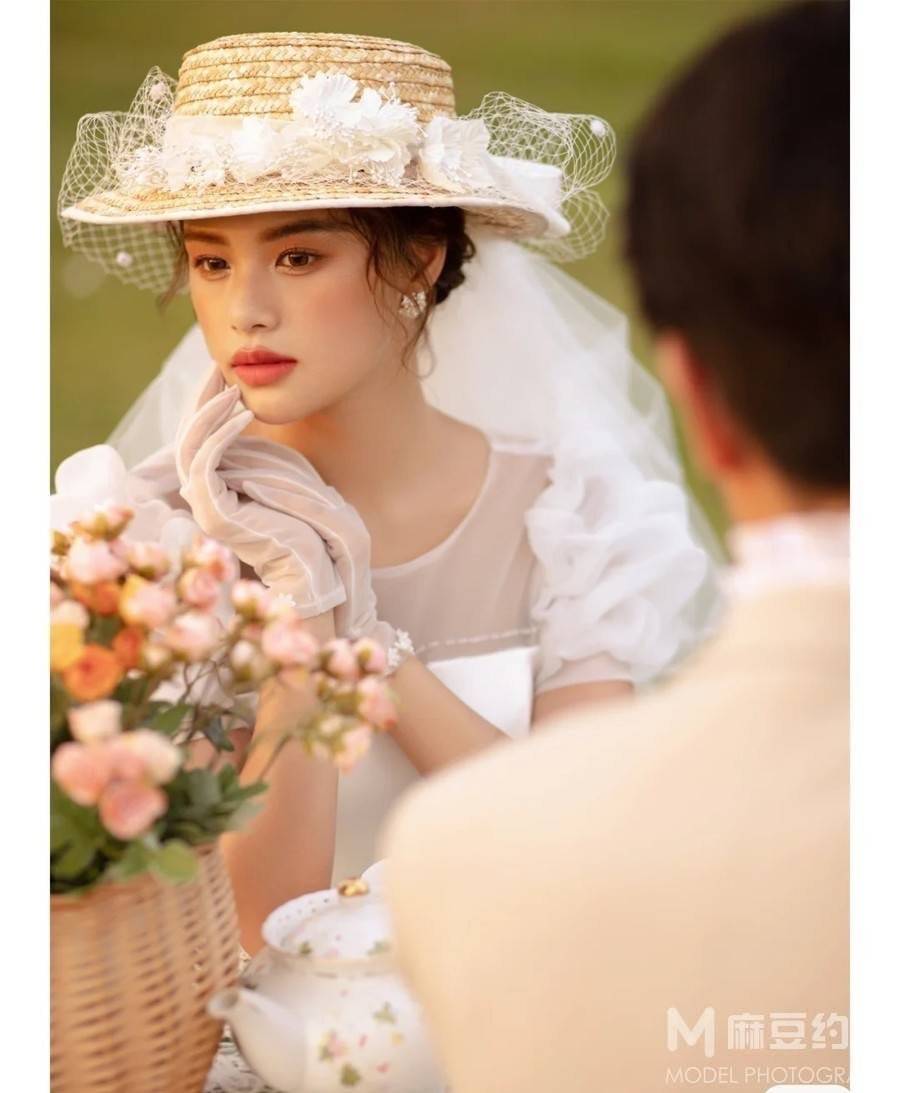 妆容模特