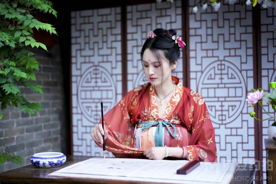 汉服模特
