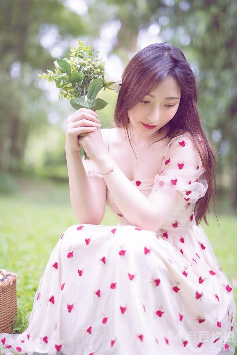 清新模特