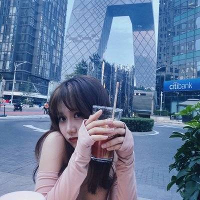 黑白模特