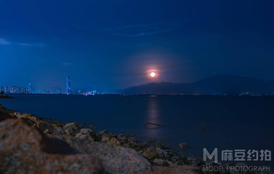 夜景模特