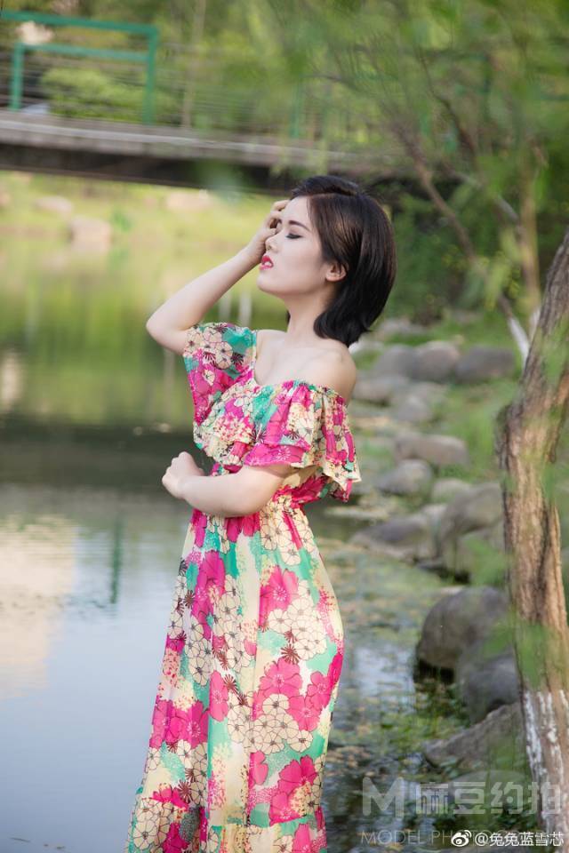 清新模特