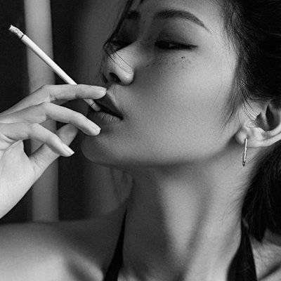 黑白模特