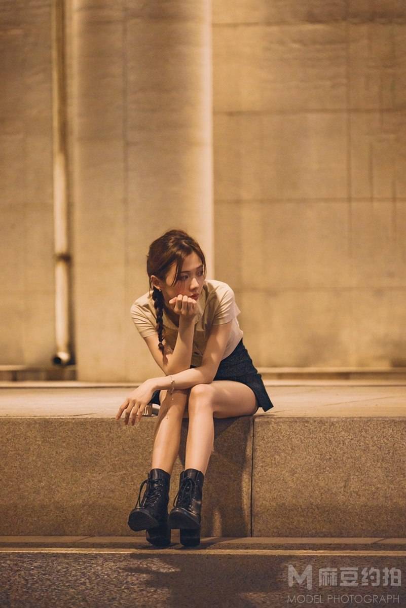 情绪模特