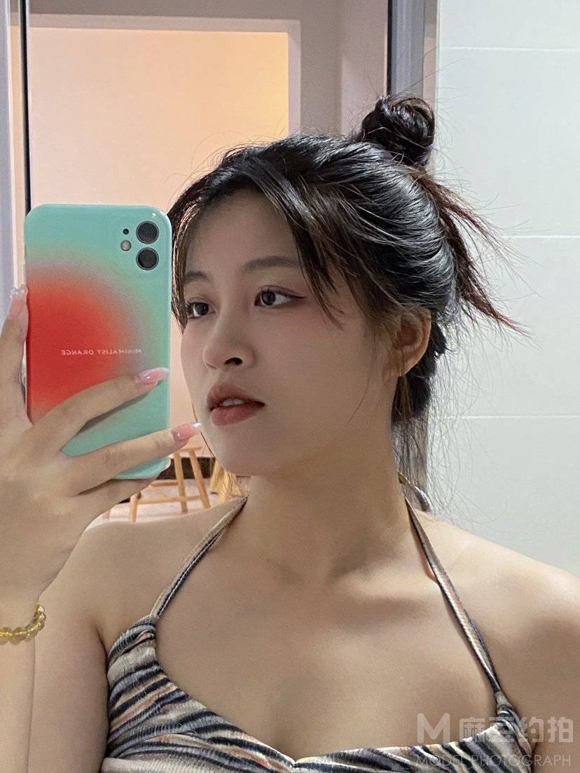 胶片模特