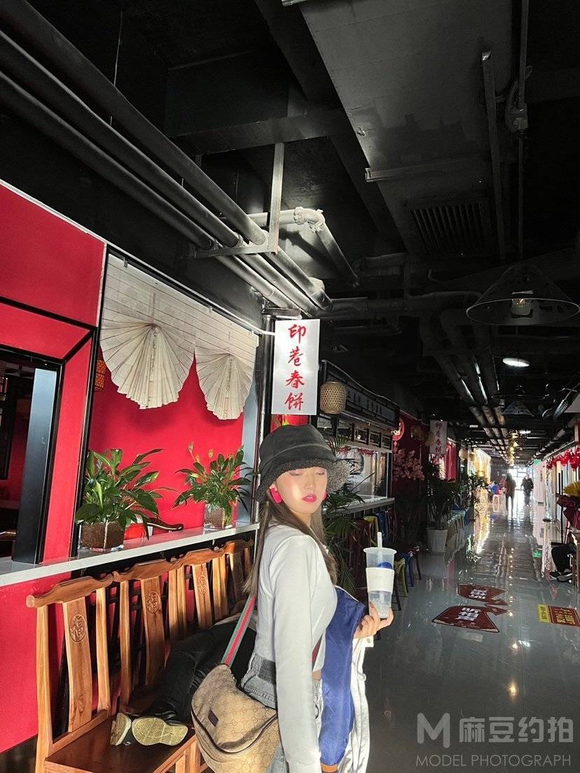 校园模特