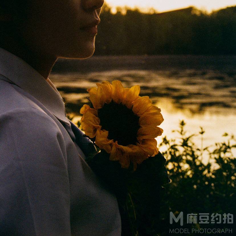 胶片模特